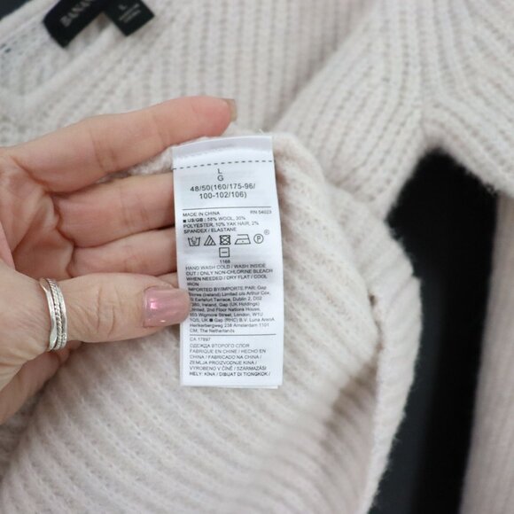 Banana Republic Yak Hair Wool Sweater Womens L Cream Quiet Luxury Classic NWT - Picture 10 of 15